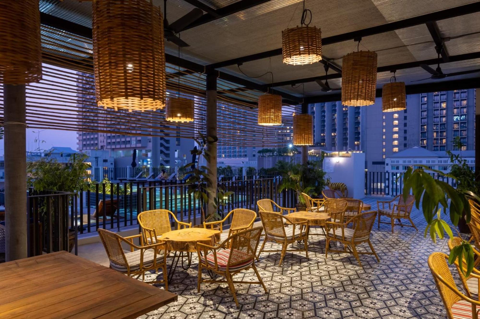 Payaa Hotel Pattaya Esterno foto